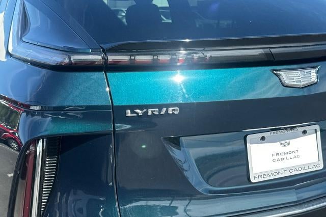 2025 Cadillac LYRIQ Luxury 1