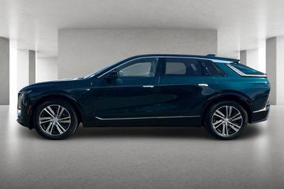 2025 Cadillac LYRIQ Luxury 1