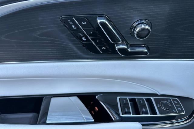 2024 Cadillac LYRIQ Luxury 1