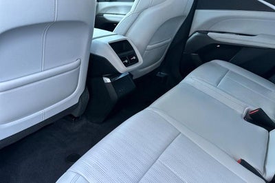 2024 Cadillac LYRIQ Luxury 1