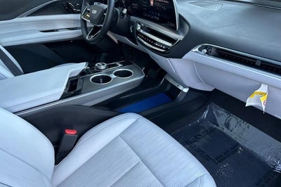 2024 Cadillac LYRIQ Luxury 1