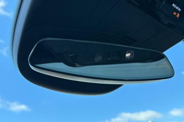 2024 Cadillac LYRIQ Luxury 1