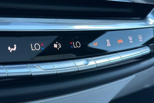 2024 Cadillac LYRIQ Luxury 1