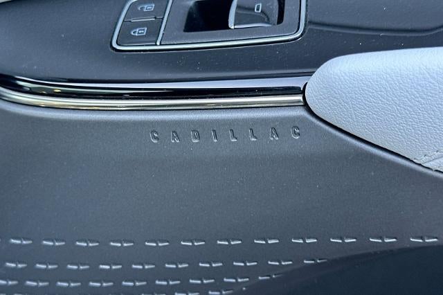 2024 Cadillac LYRIQ Luxury 1