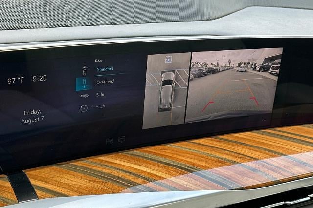 2025 Cadillac Escalade Sport Platinum