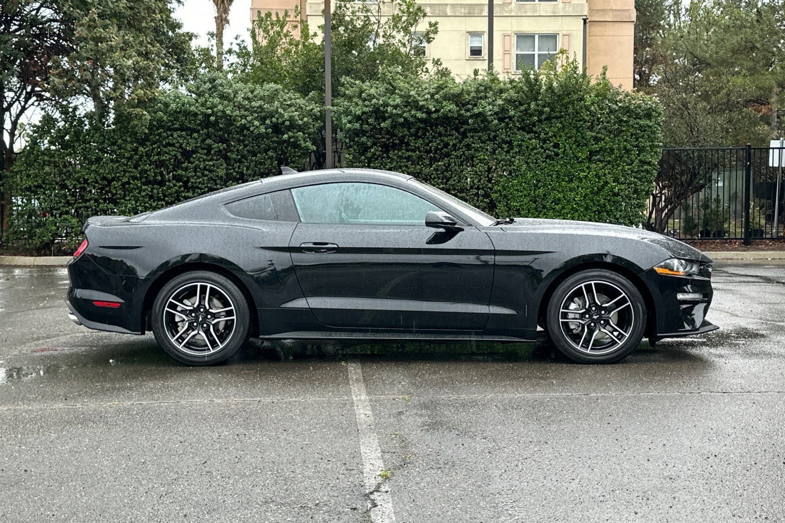 2022 Ford Mustang EcoBoost Premium