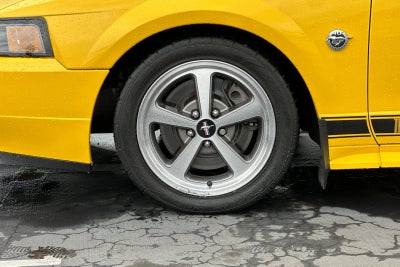 2004 Ford Mustang Mach 1 Premium