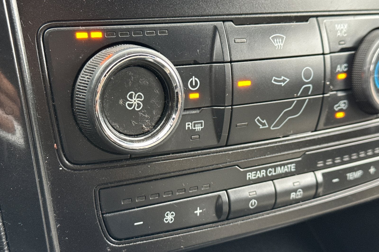 2018 Ford Explorer Base