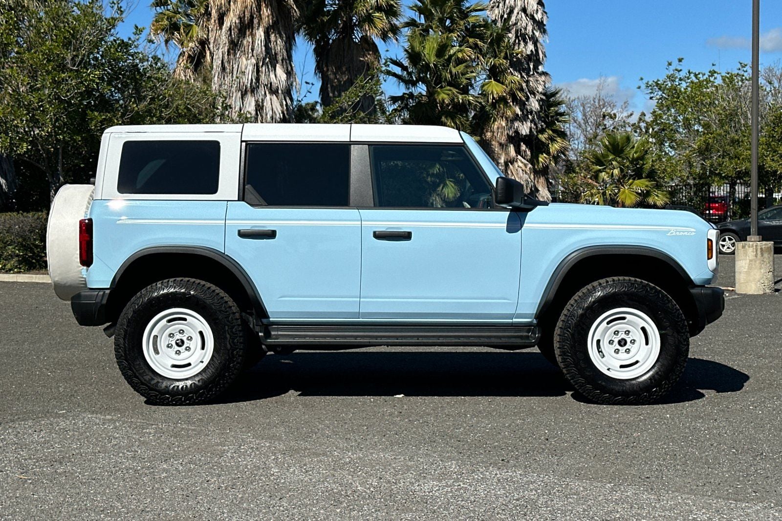 2025 Ford Bronco Heritage Edition