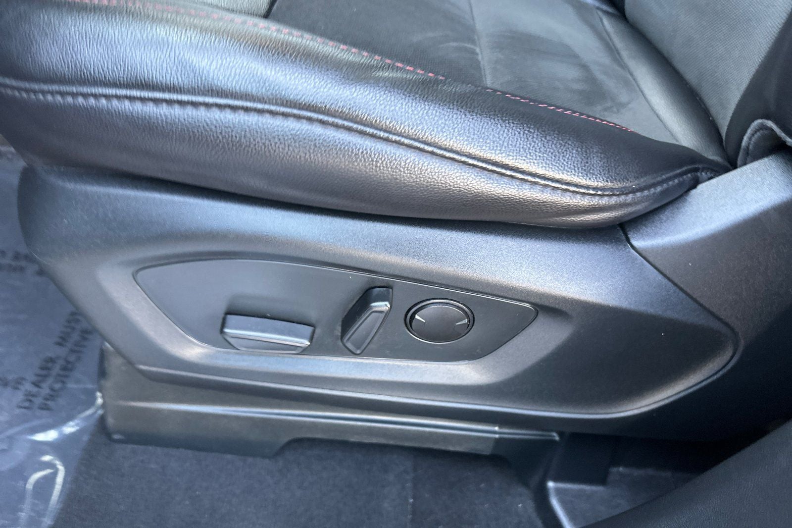 2024 Ford Explorer ST-Line