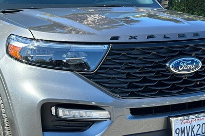 2024 Ford Explorer ST-Line