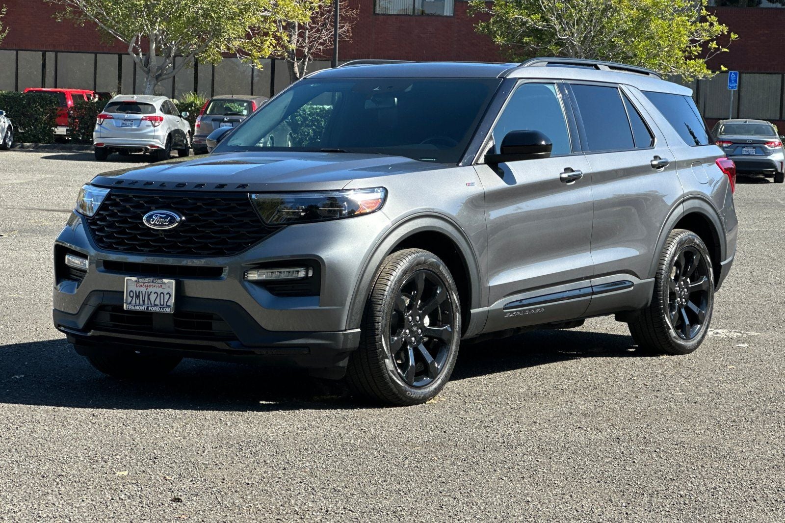 2024 Ford Explorer ST-Line