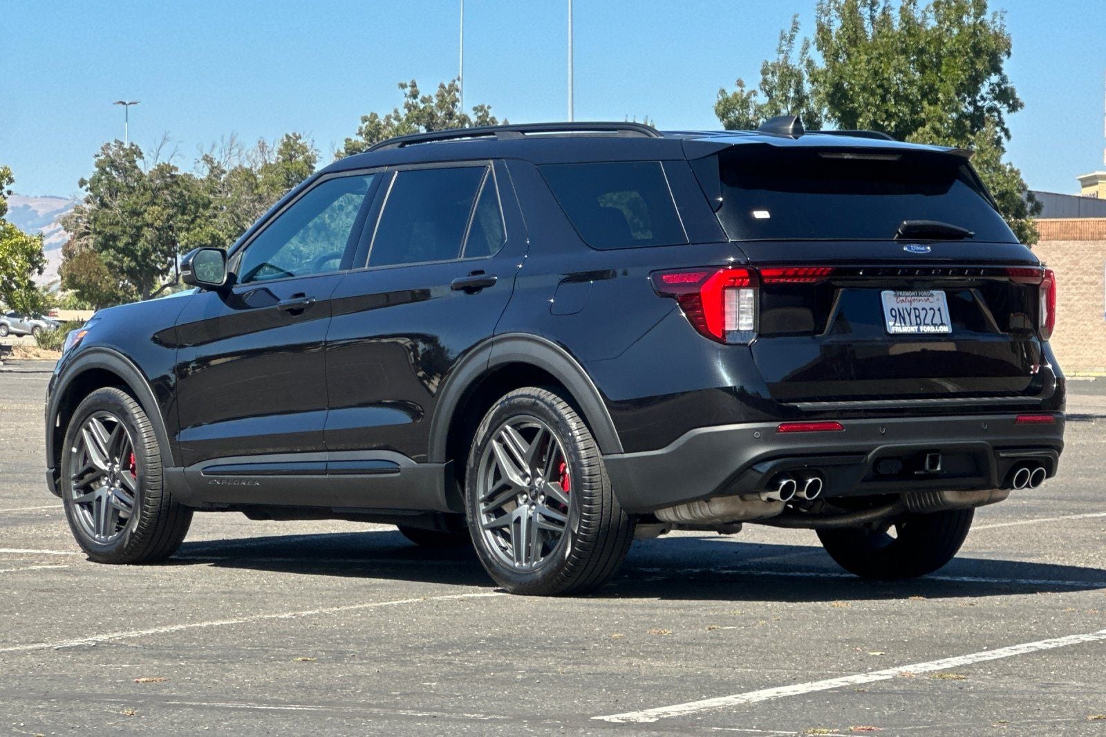 2025 Ford Explorer ST
