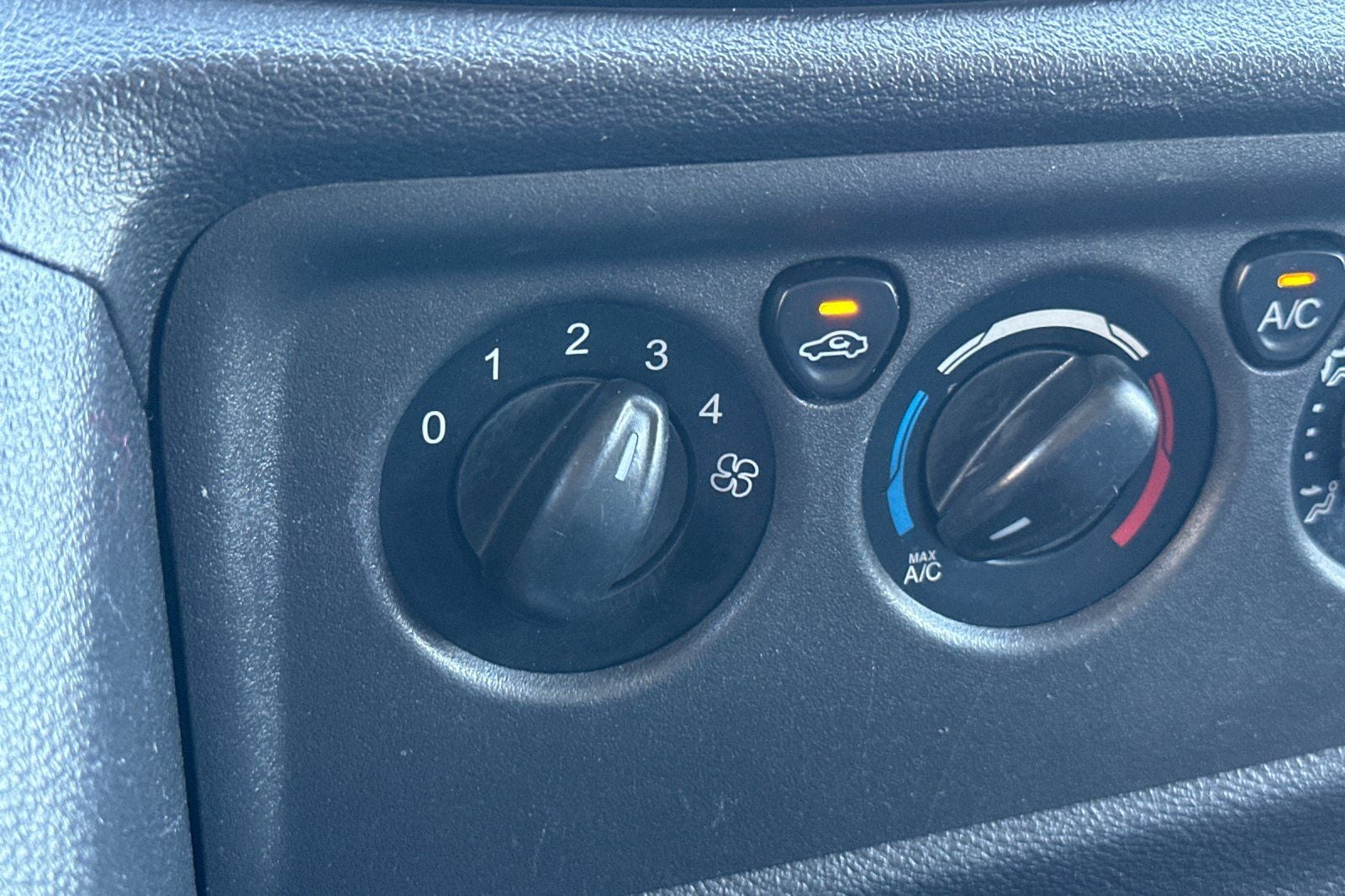 2016 Ford Transit-150 XL