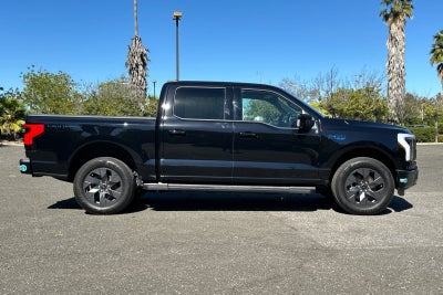 2024 Ford F-150 Lightning Lariat