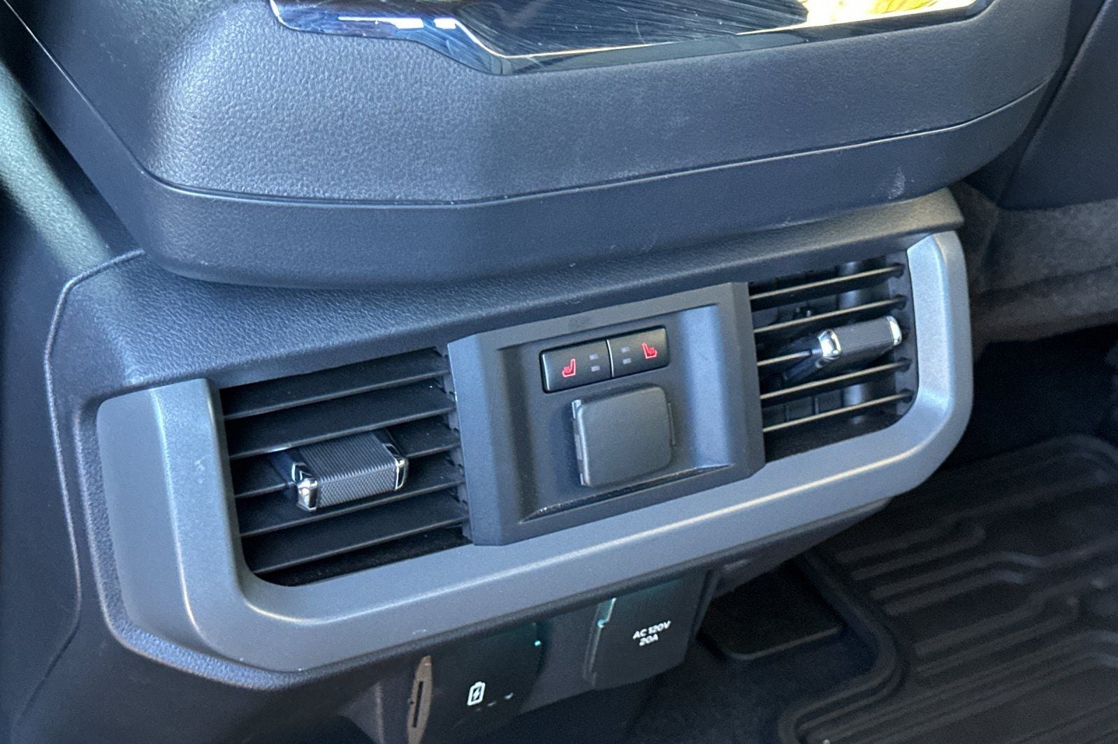 2024 Ford F-150 Lightning Lariat