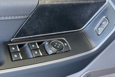 2024 Ford F-150 Lightning Flash