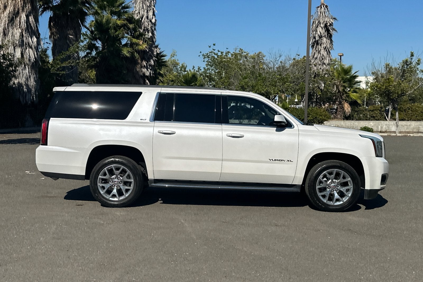 2019 GMC Yukon XL SLT
