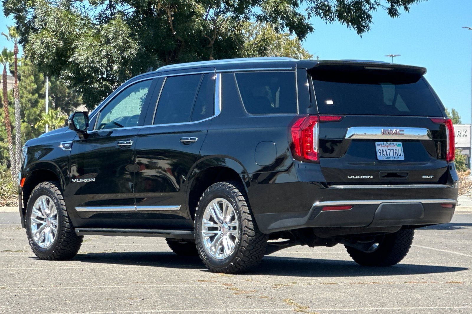 2022 GMC Yukon SLT