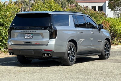 2025 Chevrolet Suburban RST