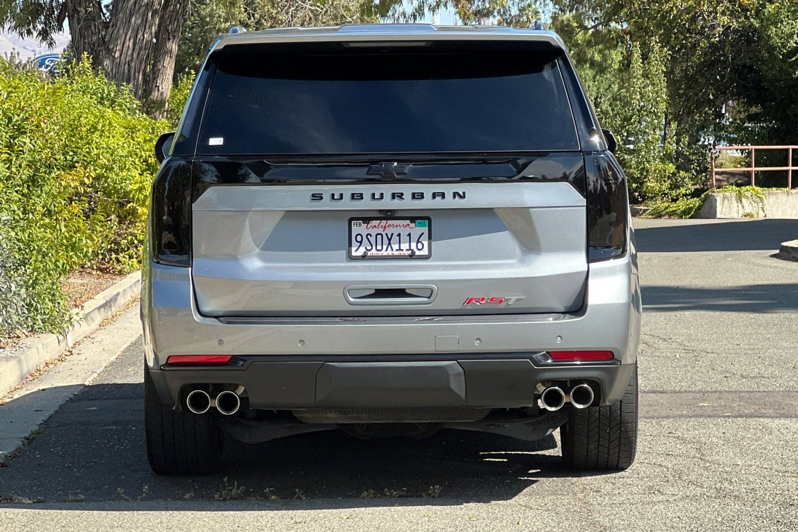 2025 Chevrolet Suburban RST