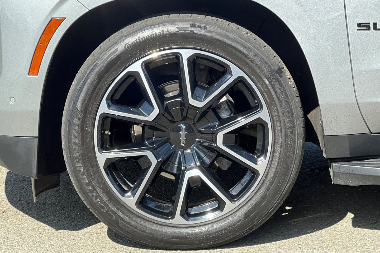 2025 Chevrolet Suburban RST