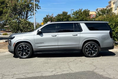 2025 Chevrolet Suburban RST