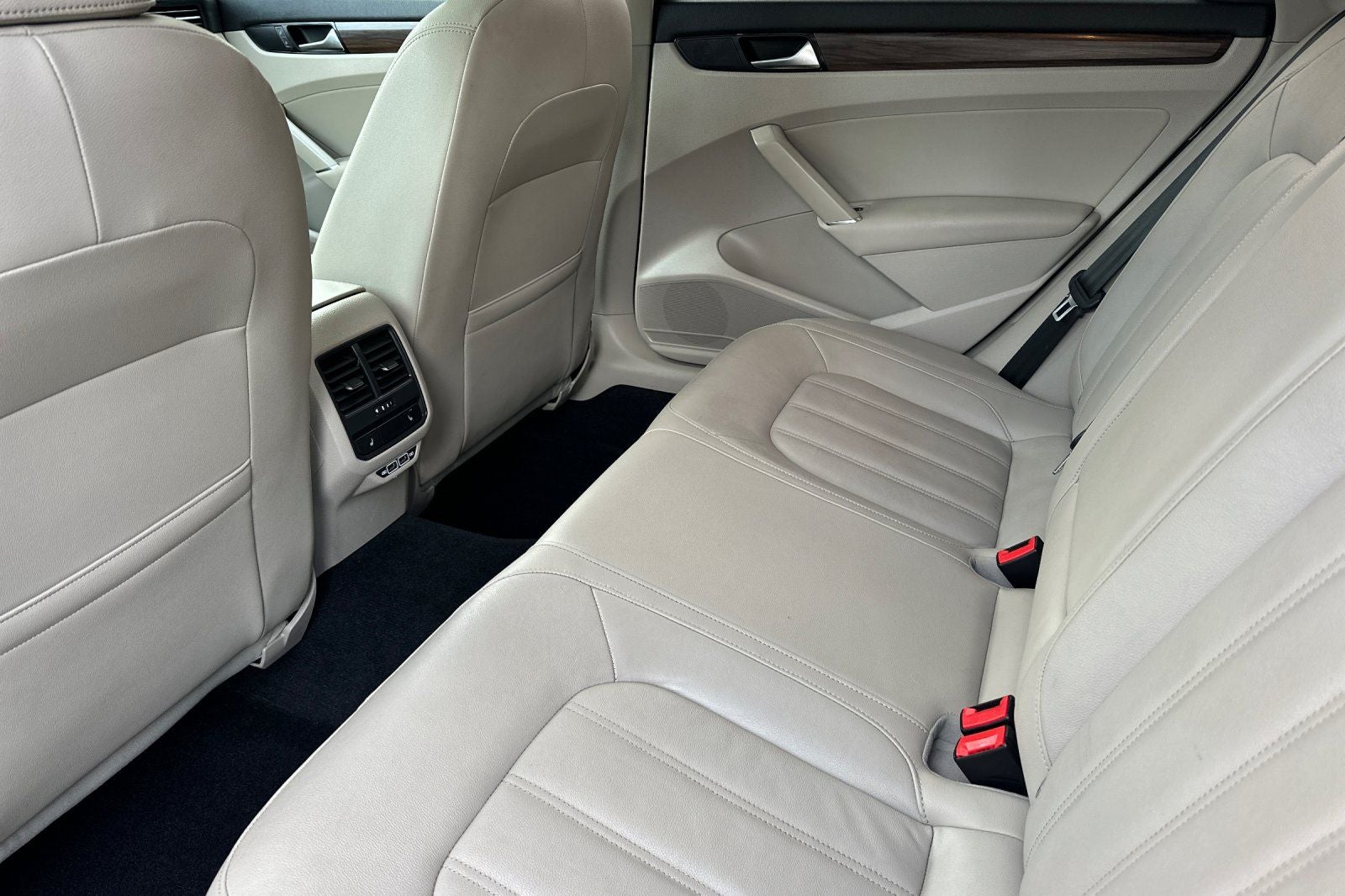 2020 Volkswagen Passat 2.0T SEL