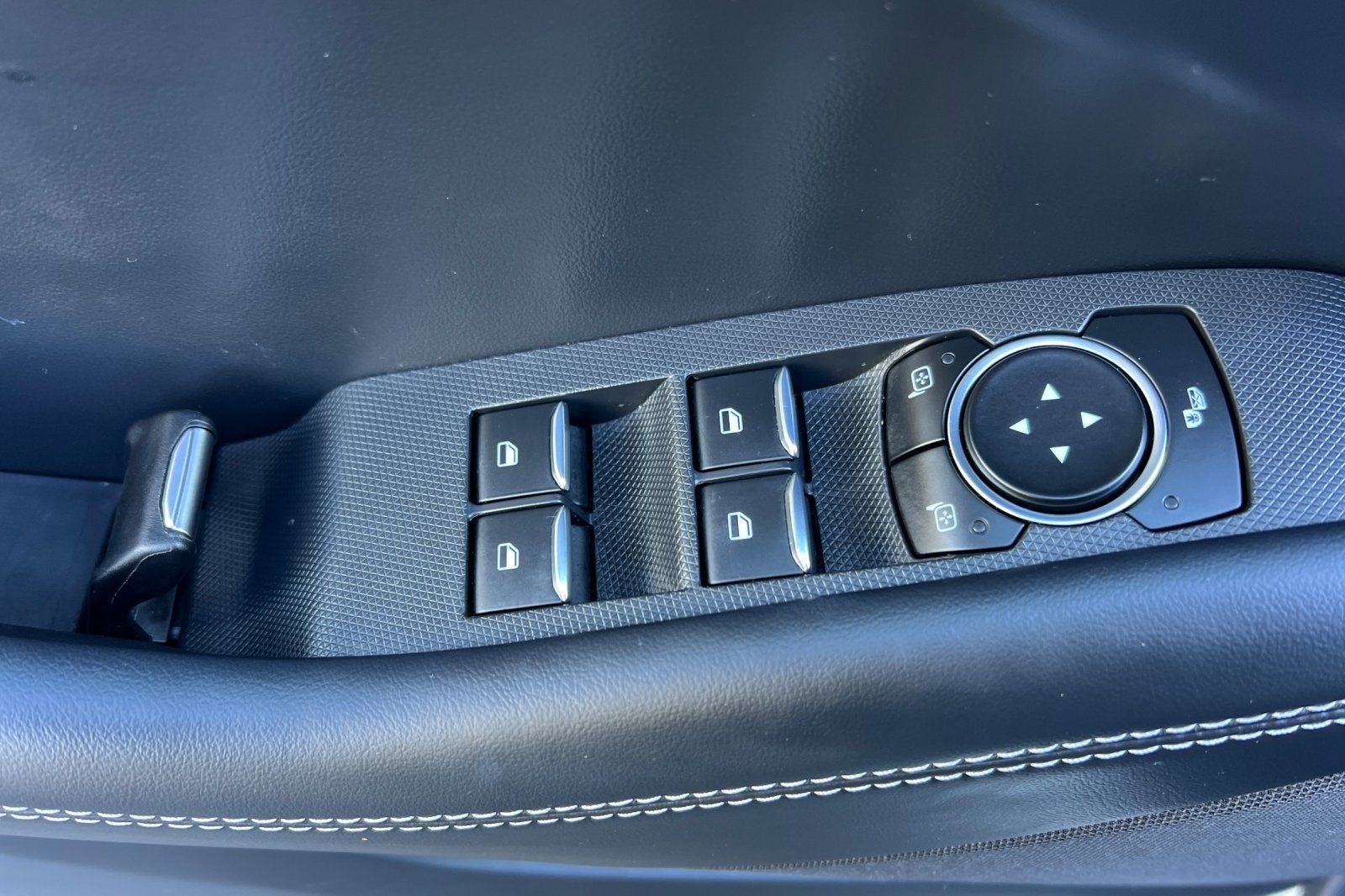 2024 Ford Mustang Mach-E Select