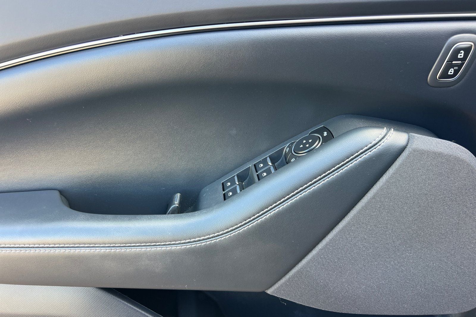 2023 Ford Mustang Mach-E Select