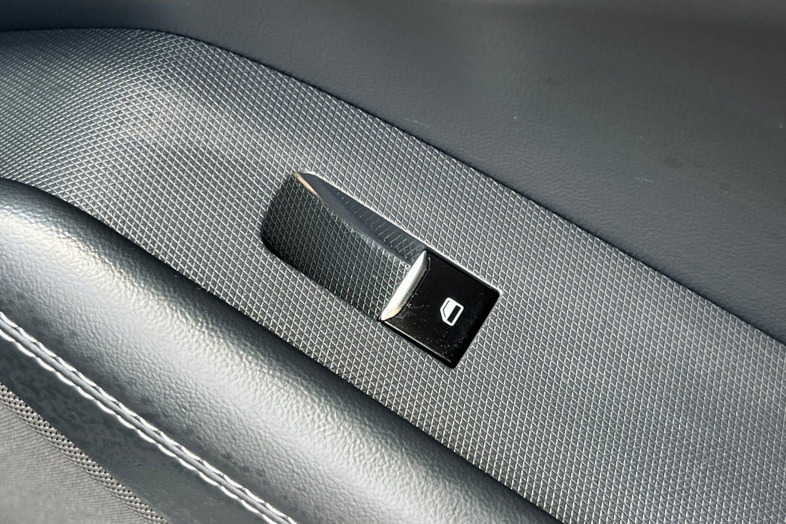 2023 Ford Mustang Mach-E California Route 1
