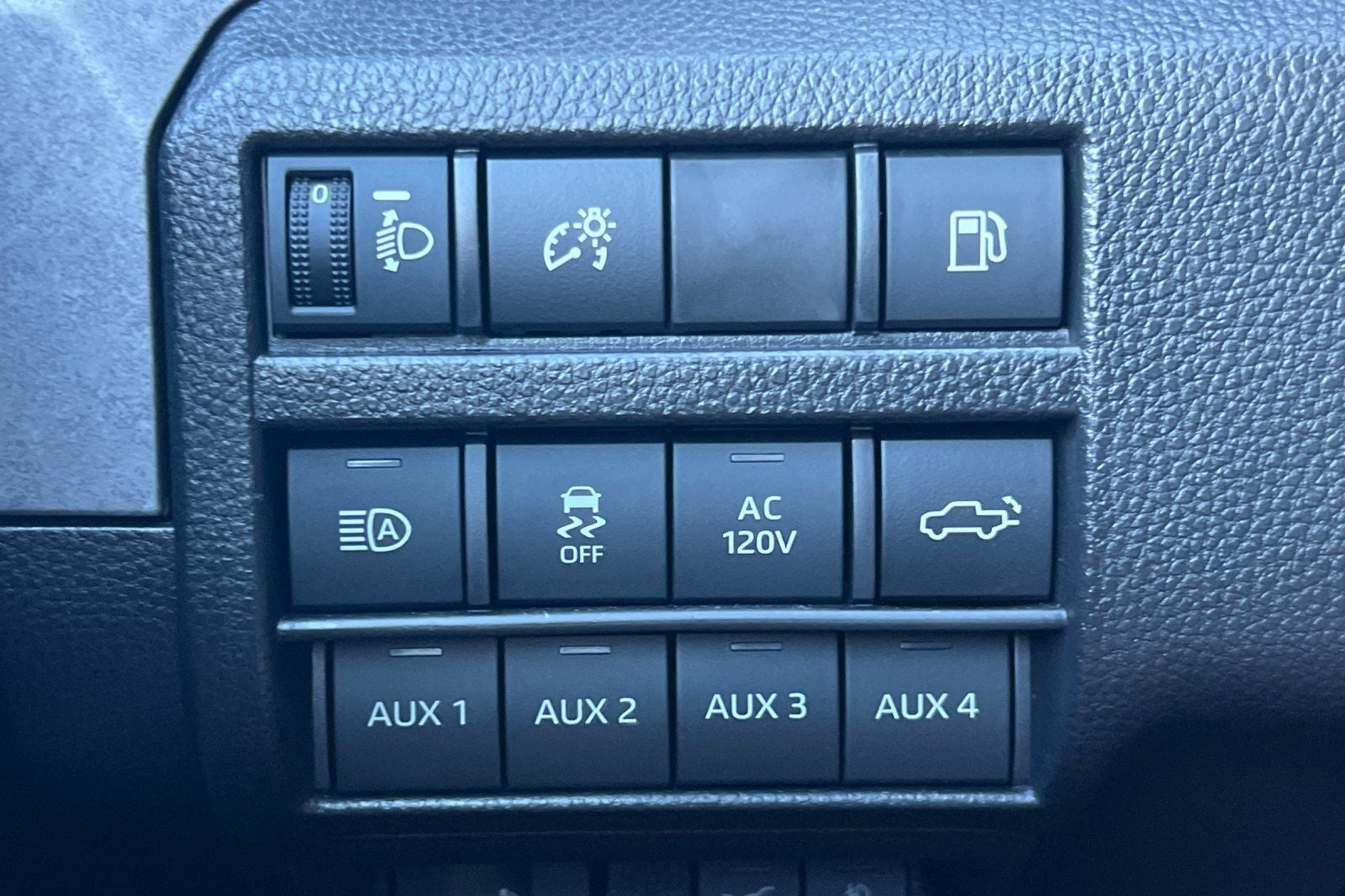 2026 Toyota Tacoma Hybrid Trailhunter