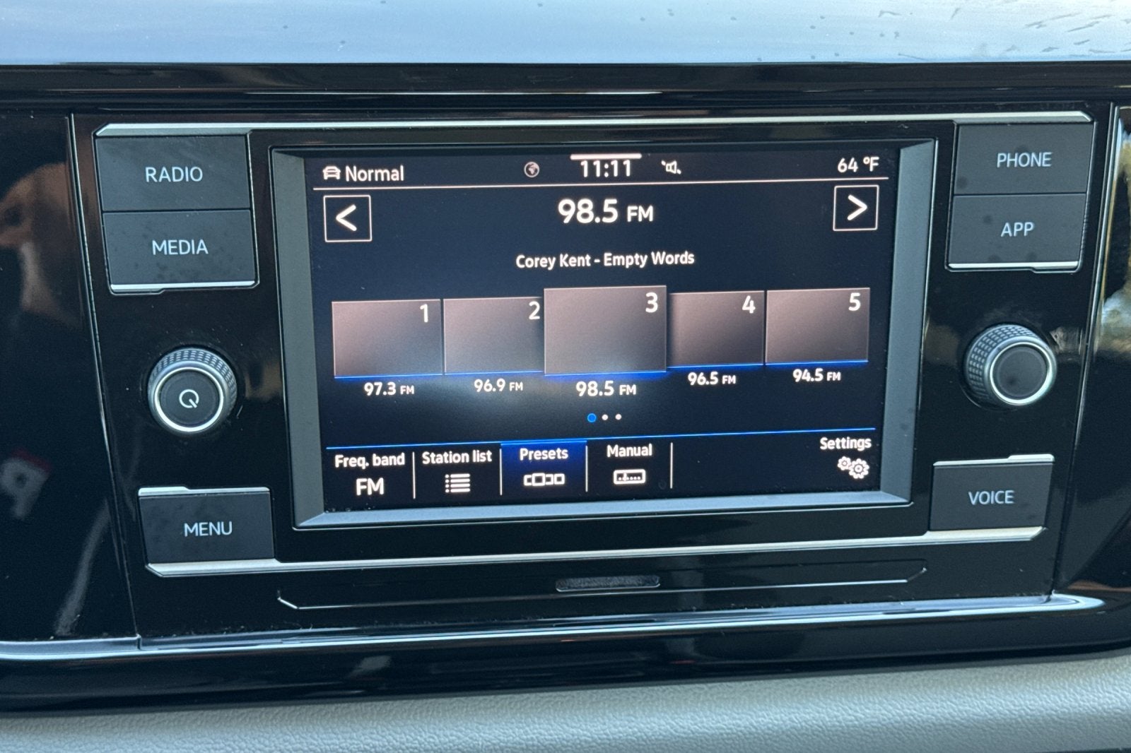 2023 Volkswagen Taos 1.5T S