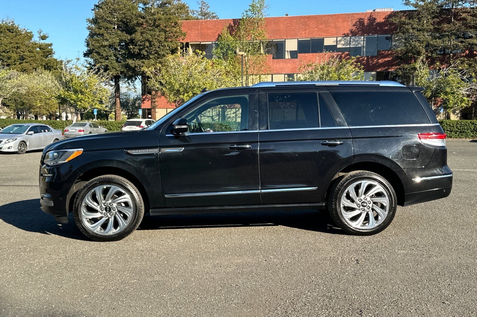 2024 Lincoln Navigator Premiere