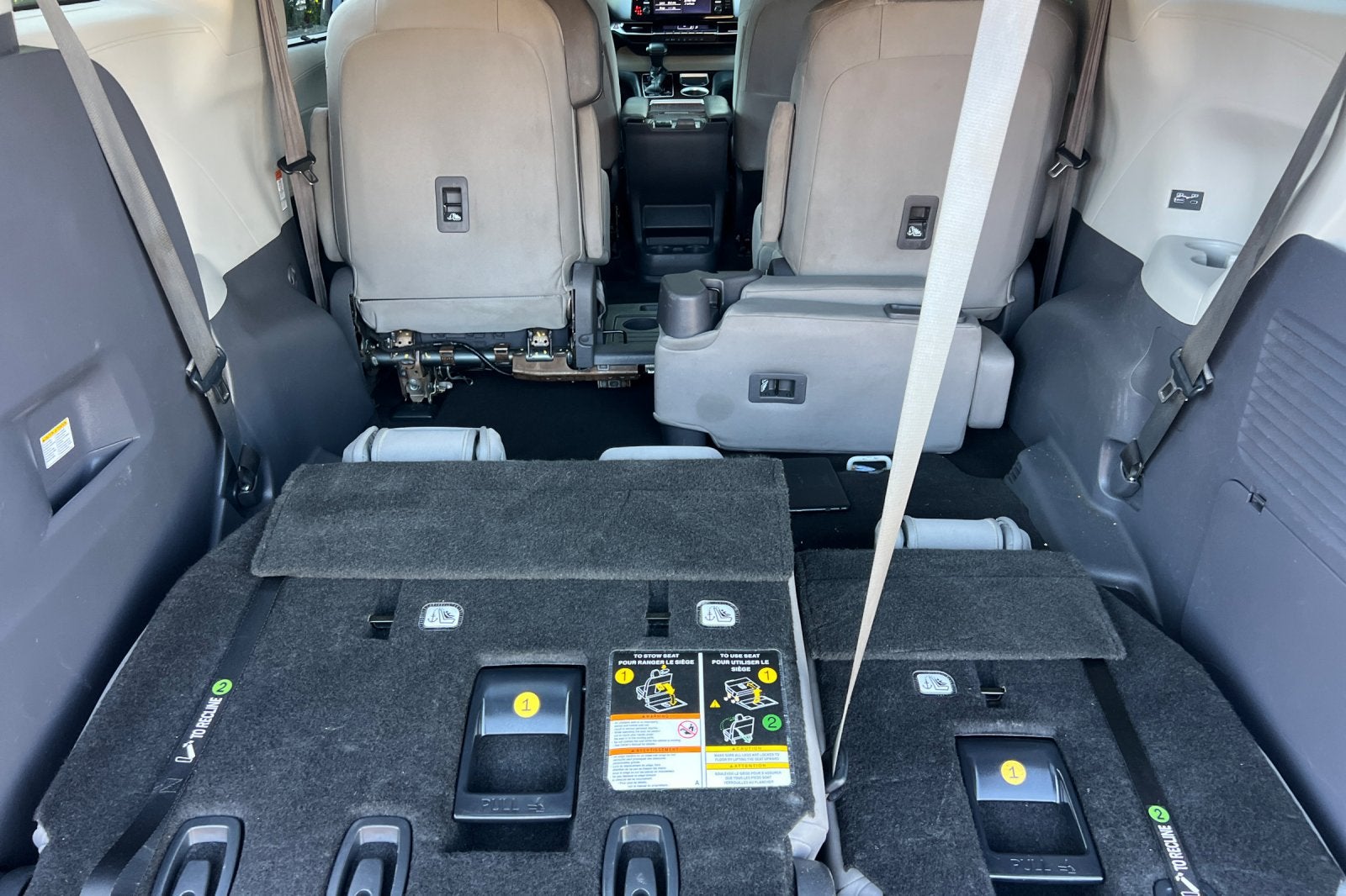 2021 Toyota Sienna LE 8 Passenger
