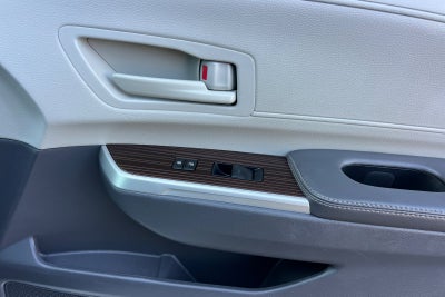 2021 Toyota Sienna LE 8 Passenger