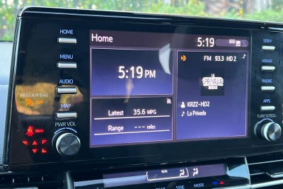 2021 Toyota Sienna LE 8 Passenger