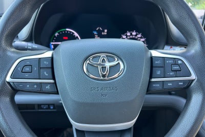 2021 Toyota Sienna LE 8 Passenger