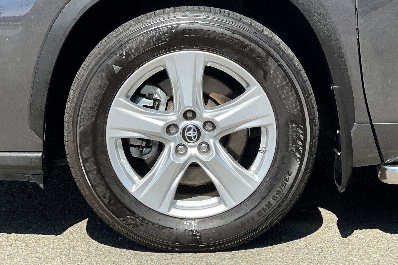 2022 Toyota Highlander LE