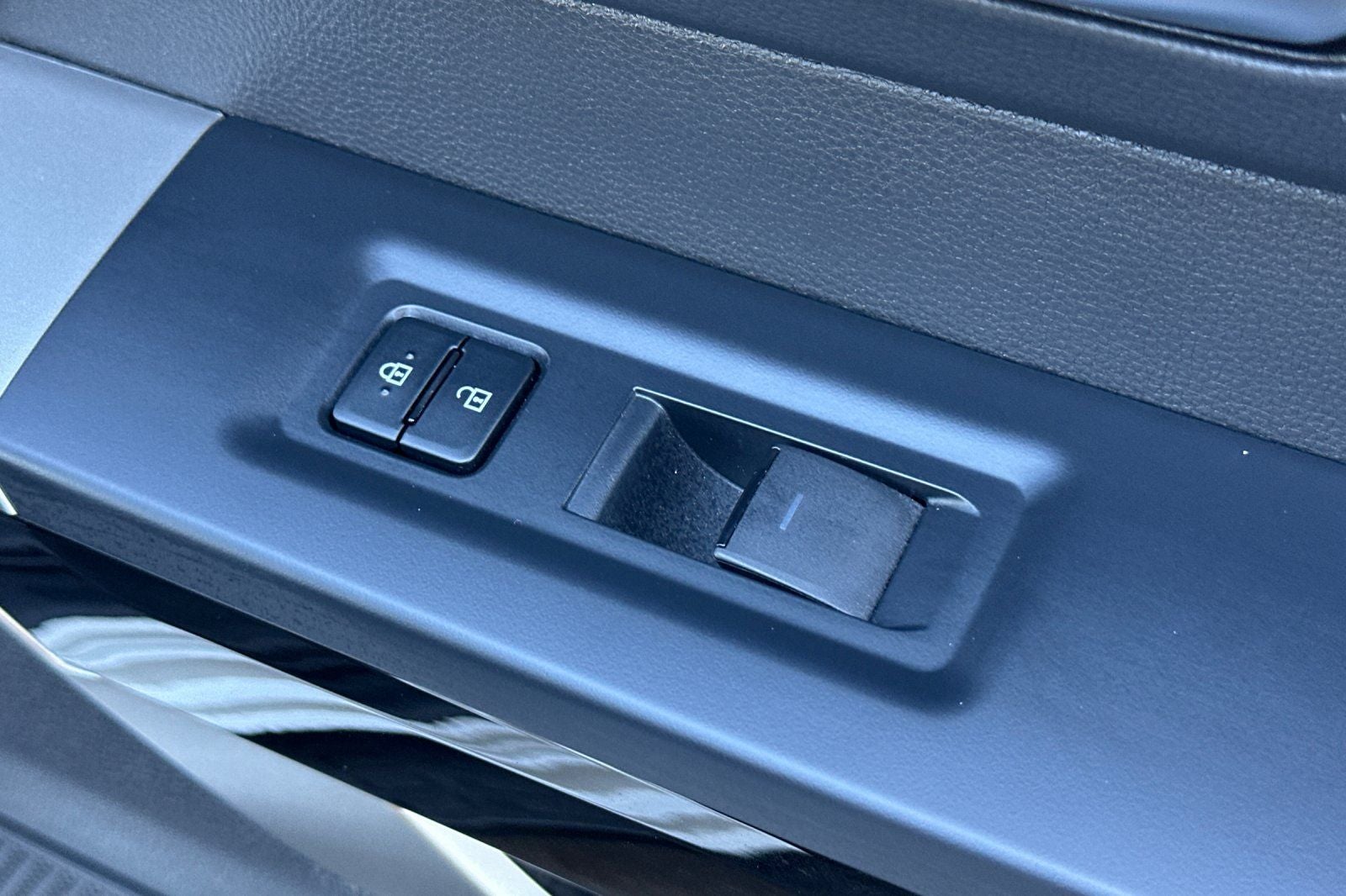 2025 Toyota Sequoia SR5