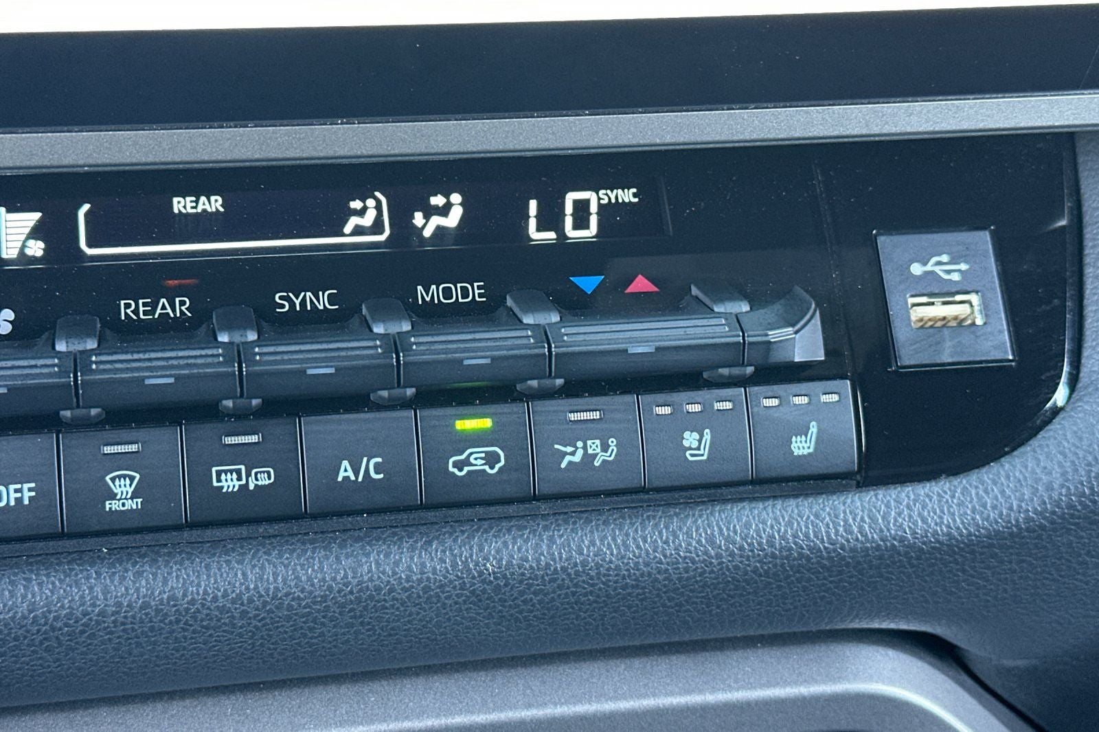 2025 Toyota Sequoia SR5