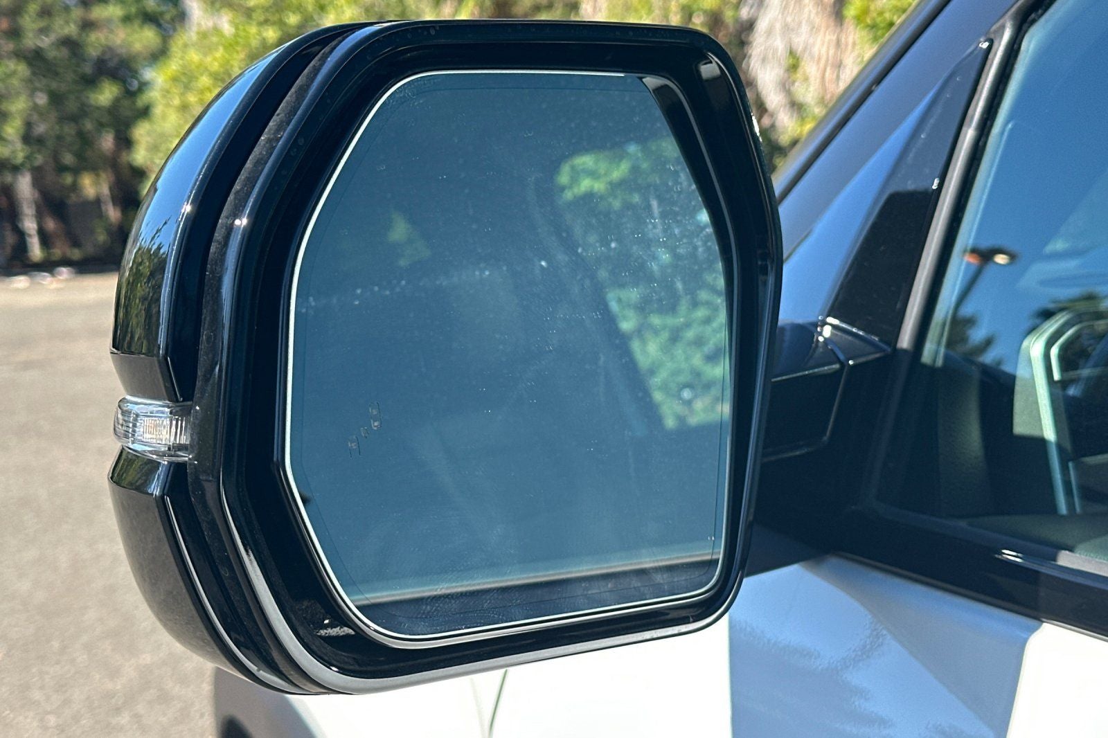 2025 Toyota Sequoia SR5