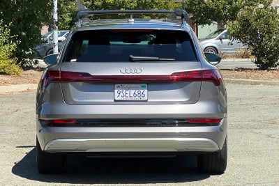 2019 Audi e-tron Prestige quattro