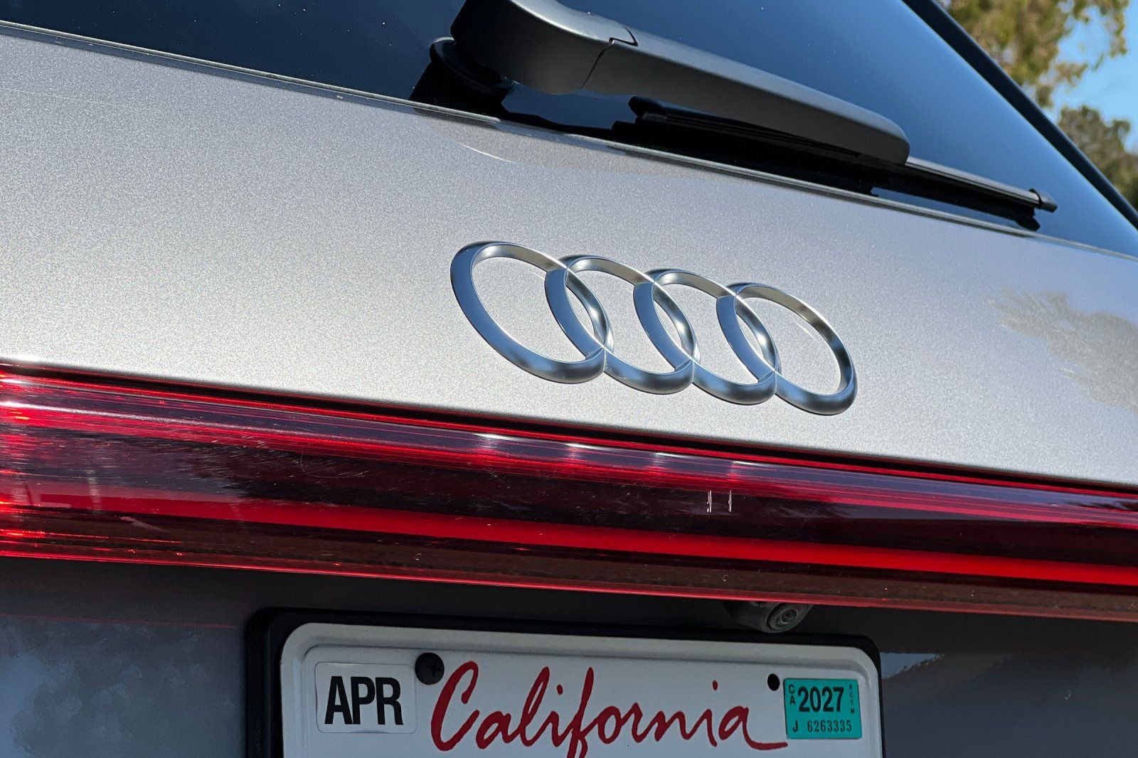 2019 Audi e-tron Prestige quattro