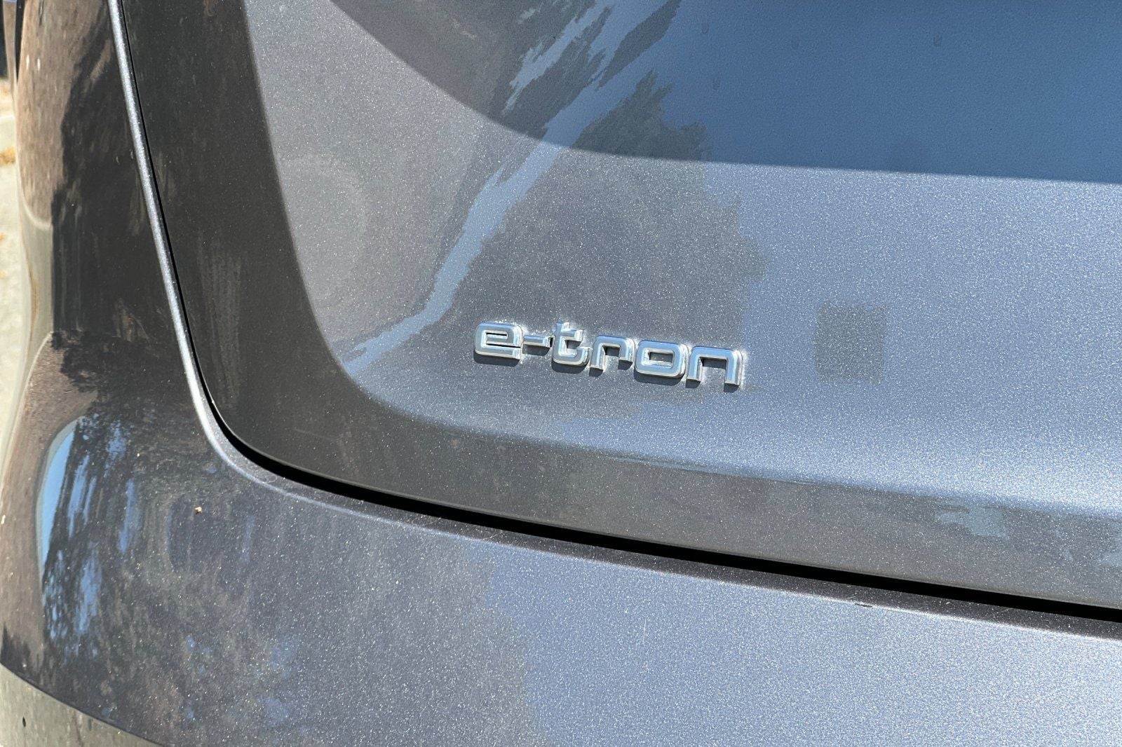 2019 Audi e-tron Prestige quattro