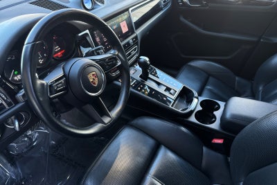 2024 Porsche Macan AWD