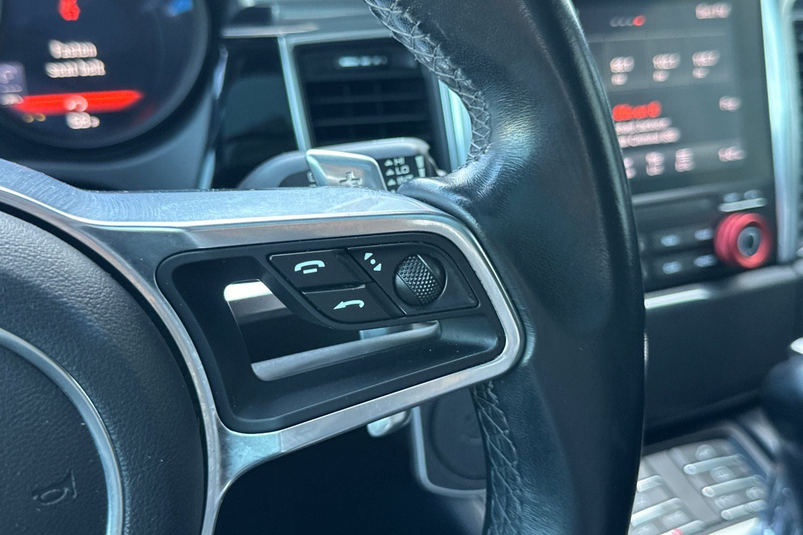 2018 Porsche Macan Turbo