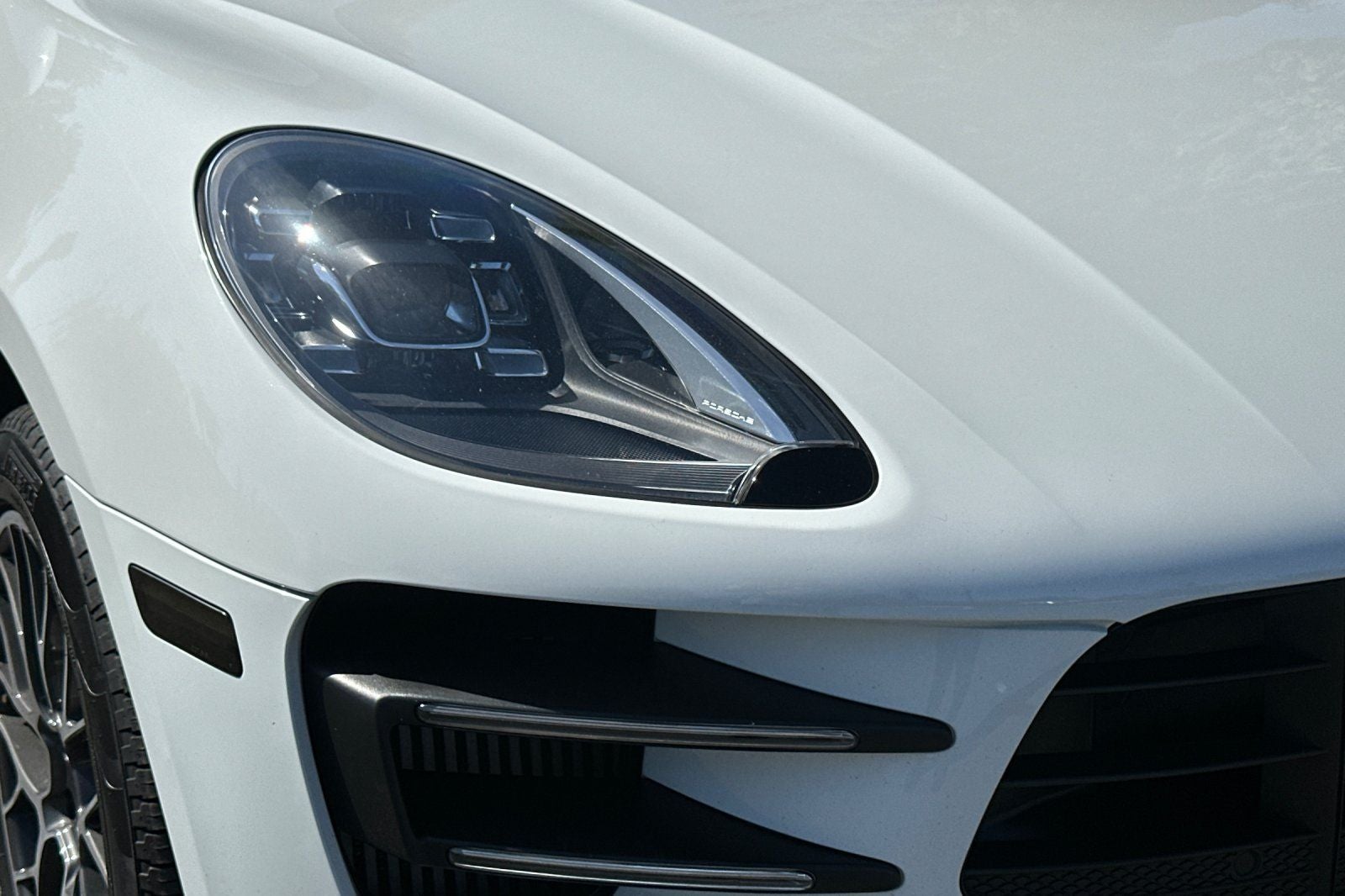 2018 Porsche Macan Turbo