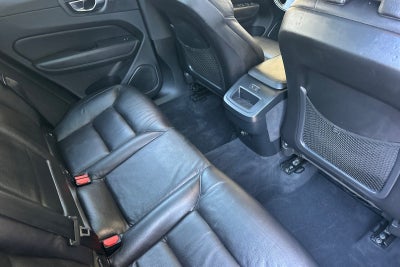 2020 Volvo XC60 T5 Momentum