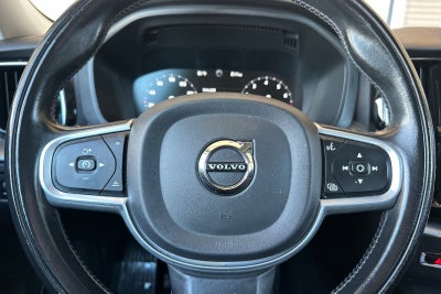 2020 Volvo XC60 T5 Momentum